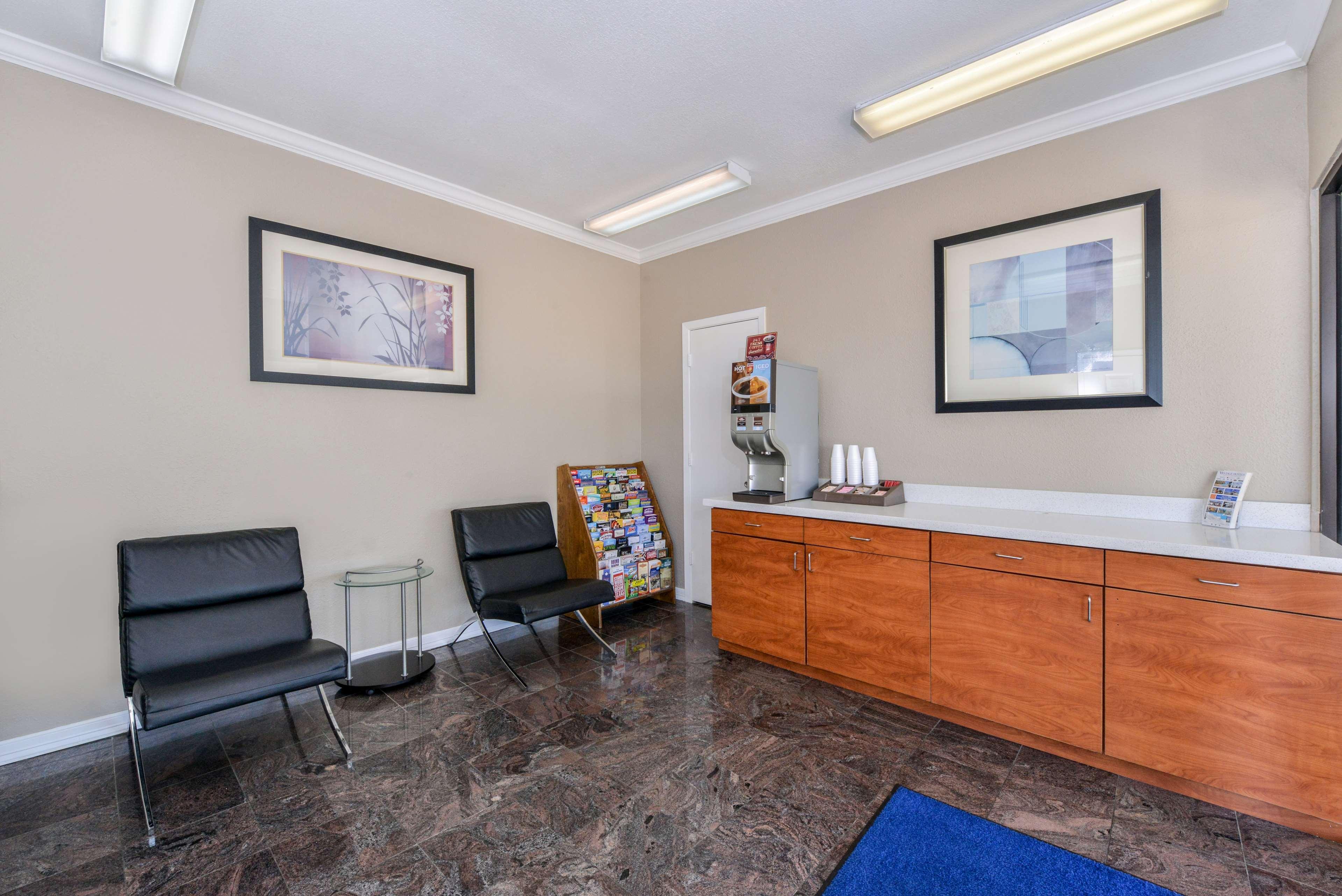 Americas Best Value Inn Pasadena Bagian luar foto